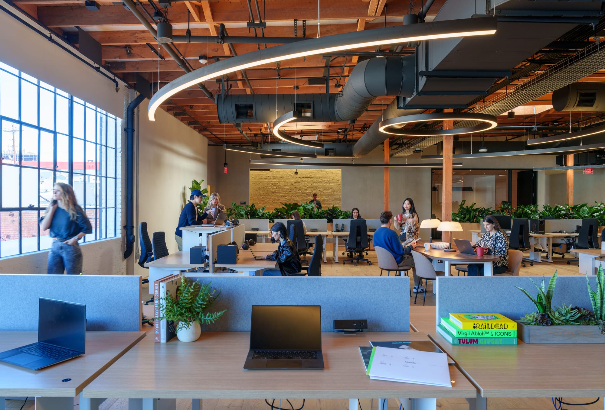 Open writers&rsquo; floor